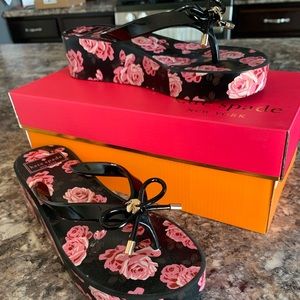 Kate Spade rose flip flops